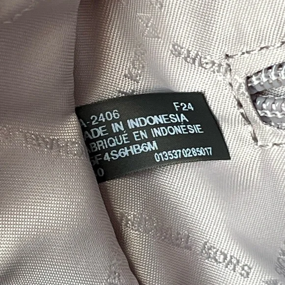 🌼Michael Kors Sheila medium front pocket backpack - Picture 12 of 14